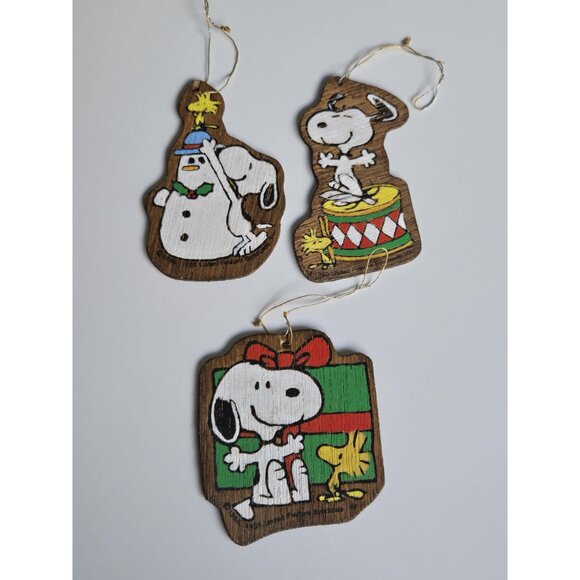 Snoopy and Woodstock Christmas Ornaments Vintage Set of 3 50s & 60s Wooden Retro - Picture 5 of 10